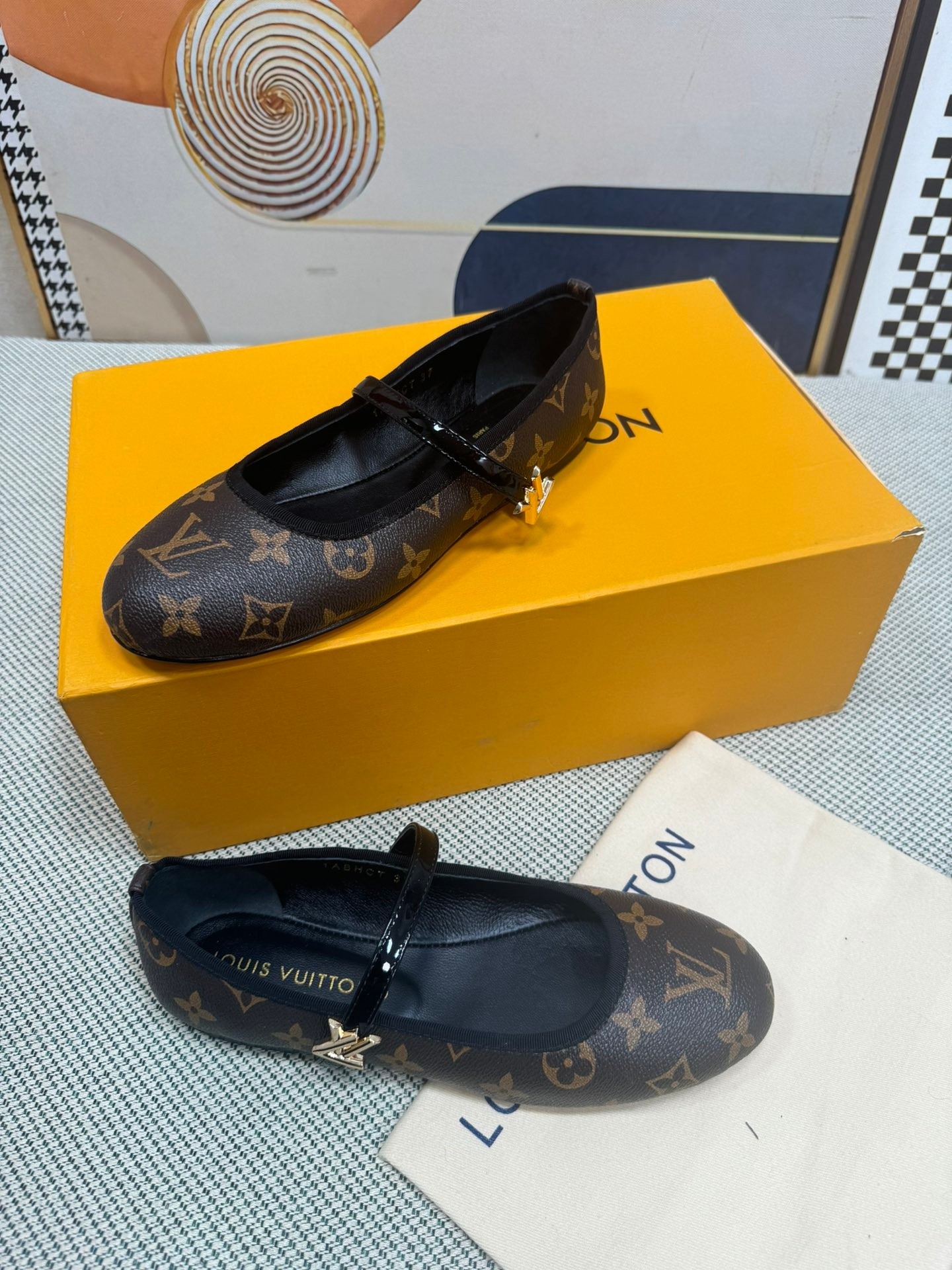 Women's high heels